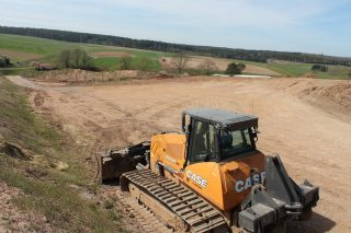 Referenz Tiefbau Teichbau Raupe 1